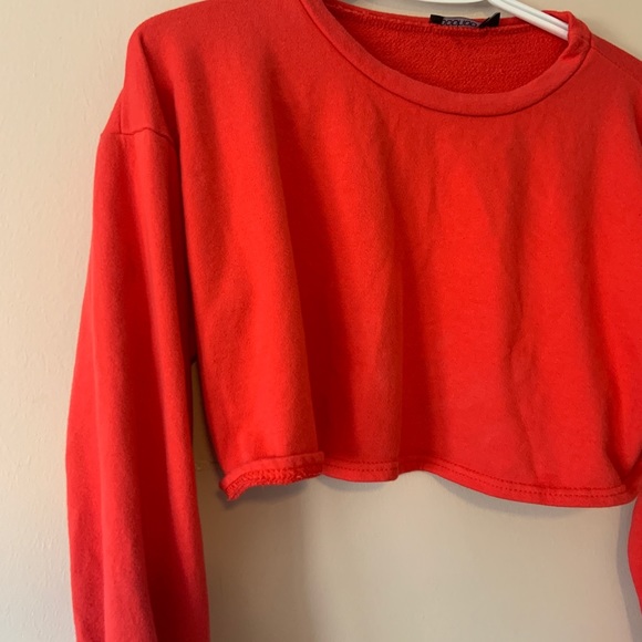 Red Bohoo Cropped Sweater - Picture 3 of 4